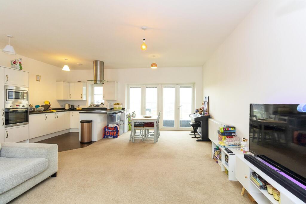 Main image of property: Warwick Avenue, Broughton, Milton Keynes, MK10