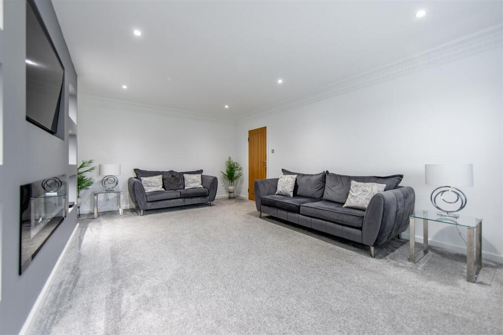 House in Ponteland, Northumberland - View 3