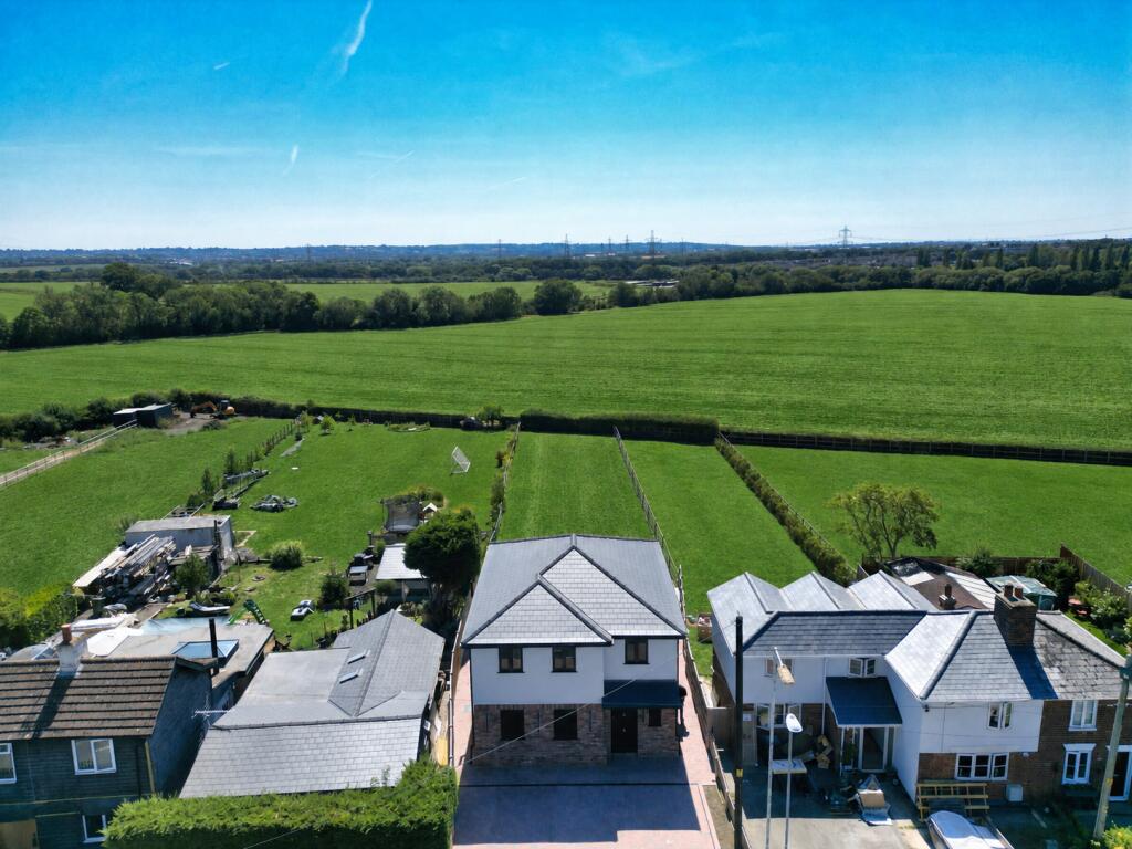 House in Southend-on-Sea - View 4