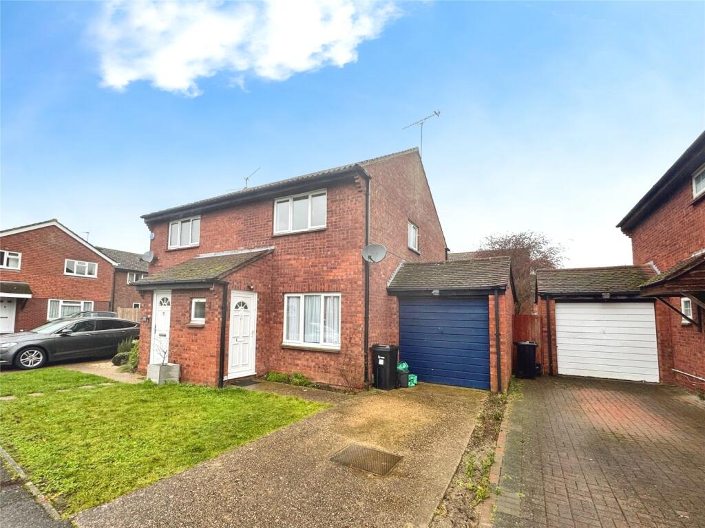 Main image of property: Easington Drive, Lower Earley, Reading, Berkshire, RG6