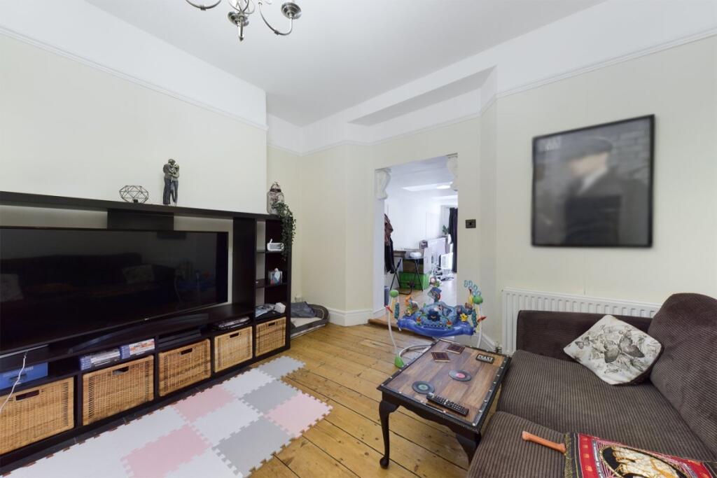 Apartment in Clevedon, Walton Park - More
