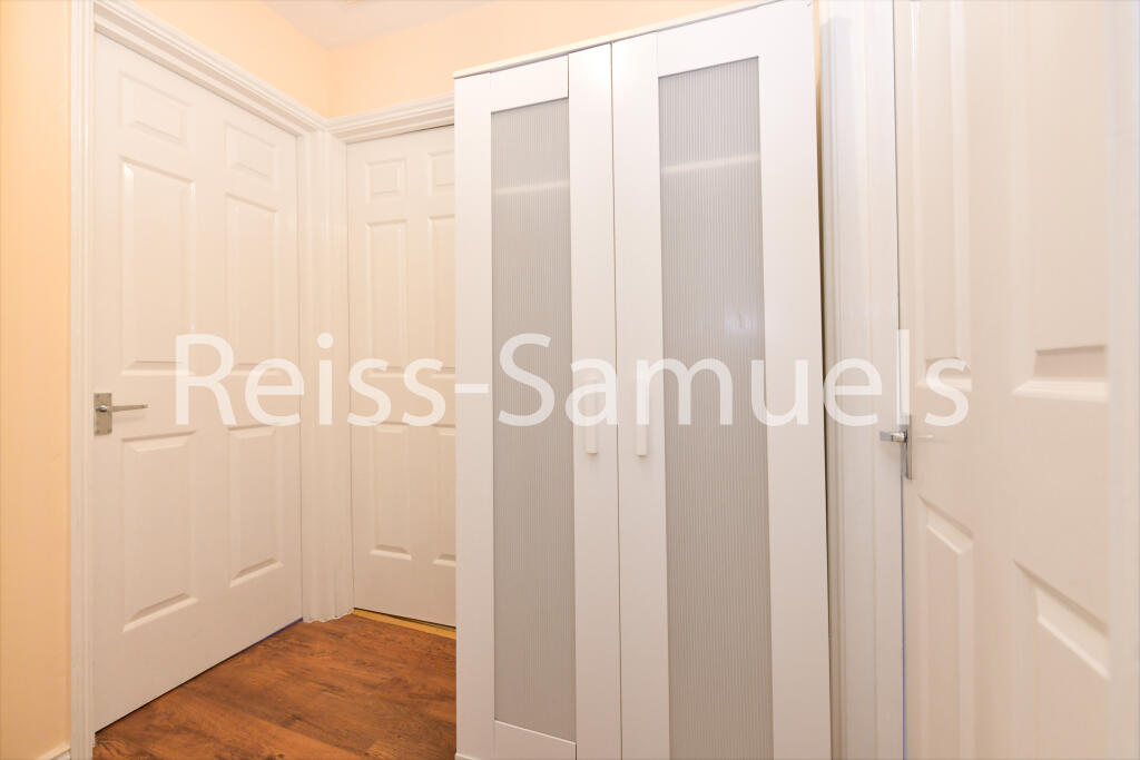 5 bedroom town house for rent