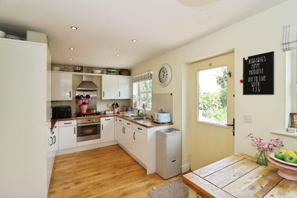 House in Rotherham, Wales - View 5