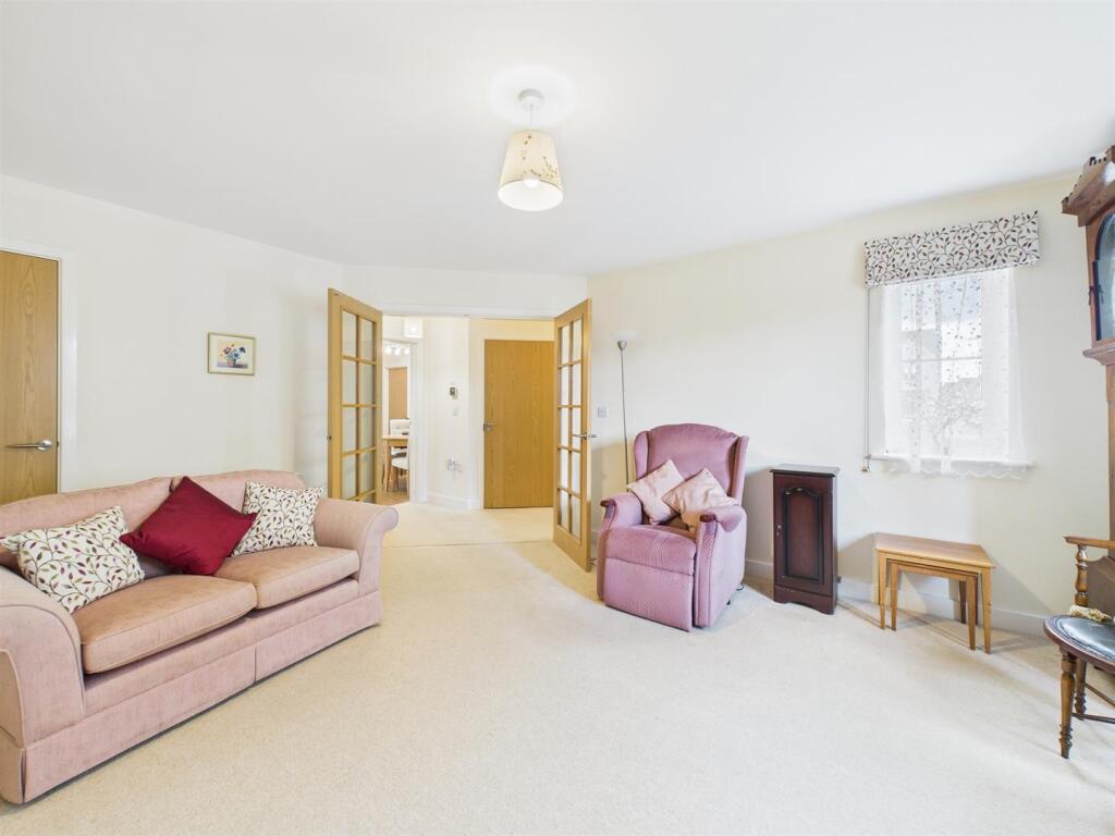 John Chiddy Close, Hanham, Bristol, BS15 3FQ photo 3