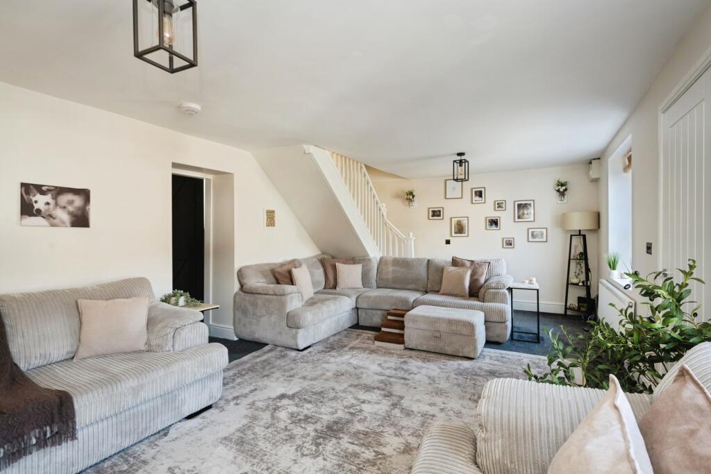 House in Gowerton - View 4
