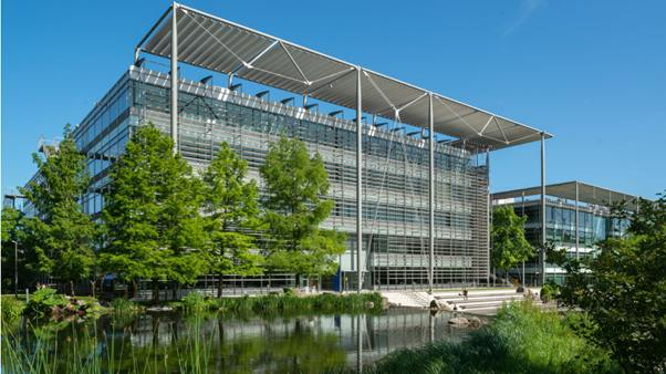 B9 Chiswick Park Exterior.png