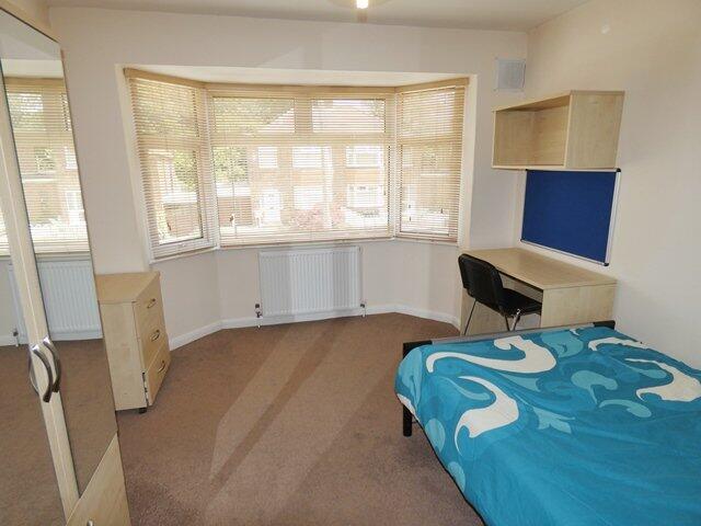 Newland Park Drive, Hull Road, York, YO10 - More