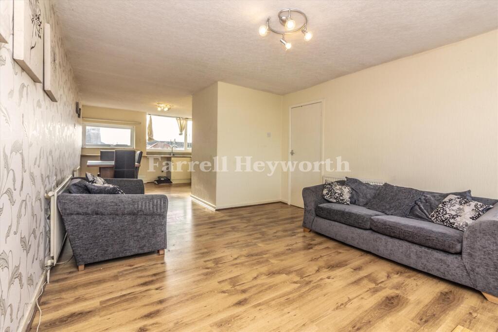 Apartment in Preston - View 2