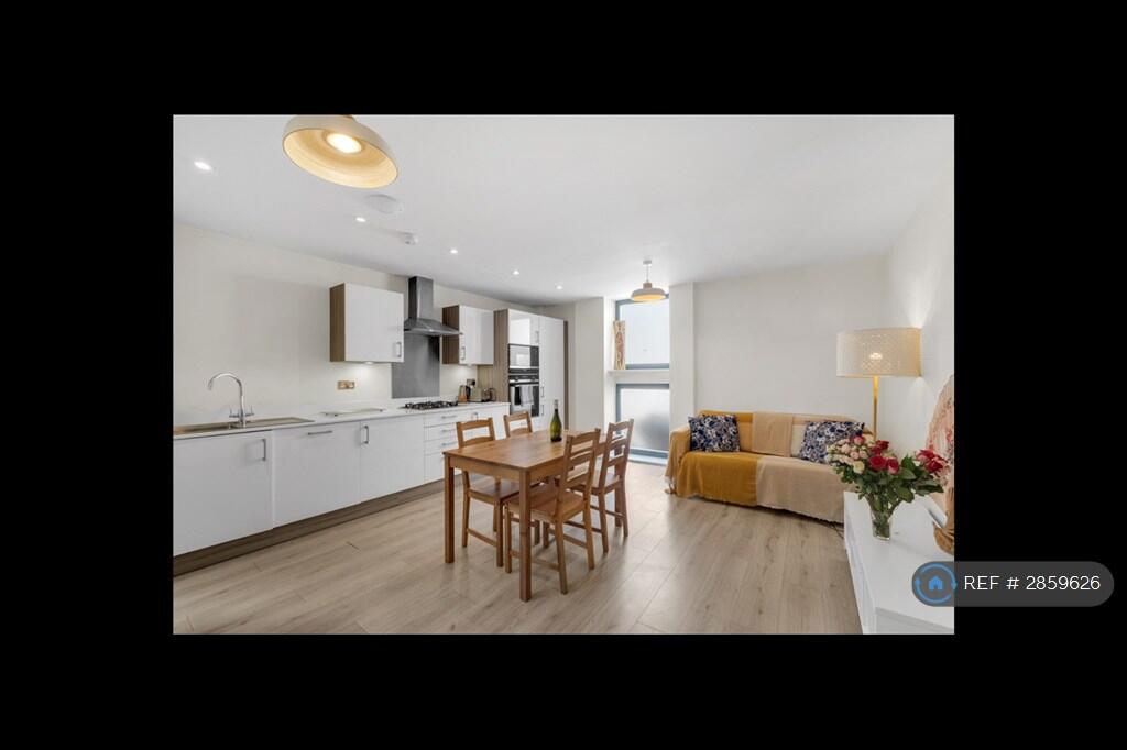 Main image of property: Worple Road, London, SW19