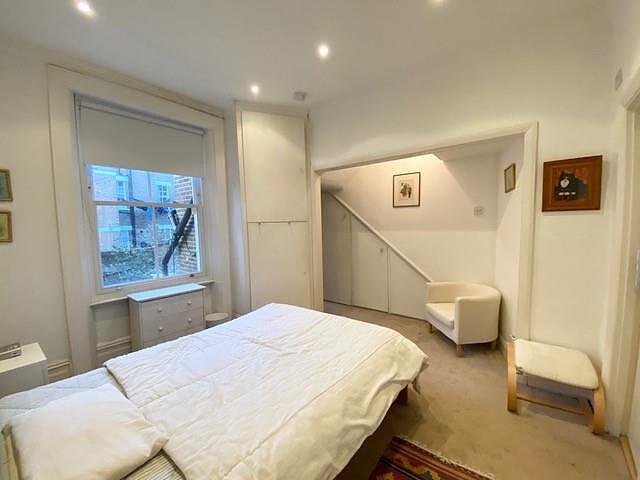 Apartment in London - More