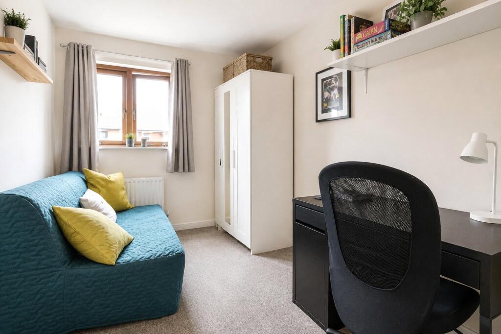 Apartment in Basingstoke and Deane, Lychpit, Popley - View 5