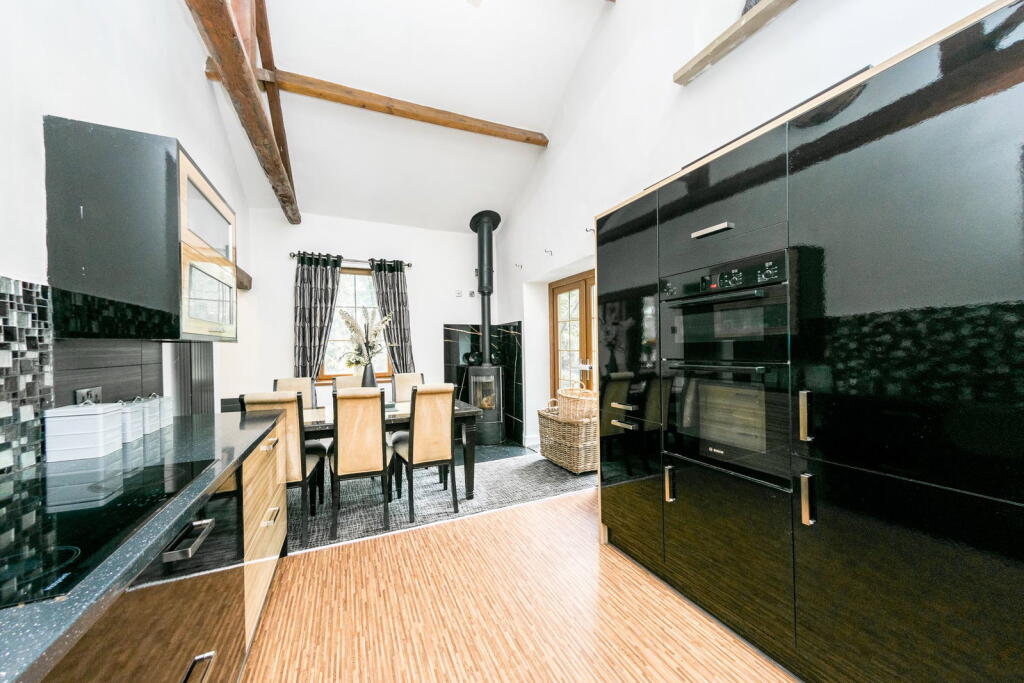 The Old School House, Kirkburton, HD8 photo 4