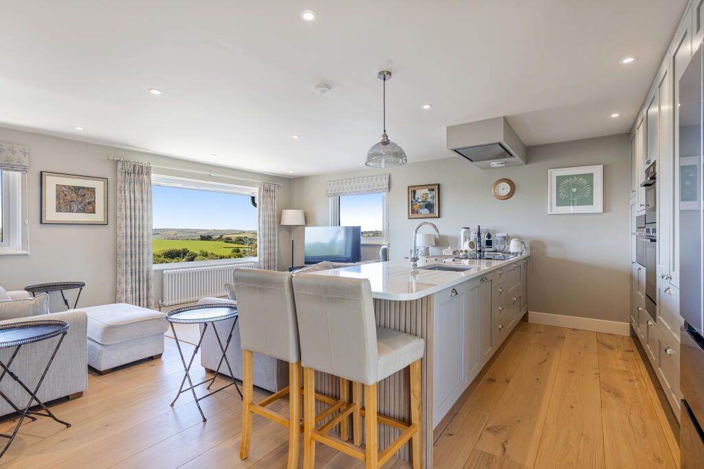 Ridge House, 2 Compton Road, West Charleton, Kingsbridge, Devon photo 4
