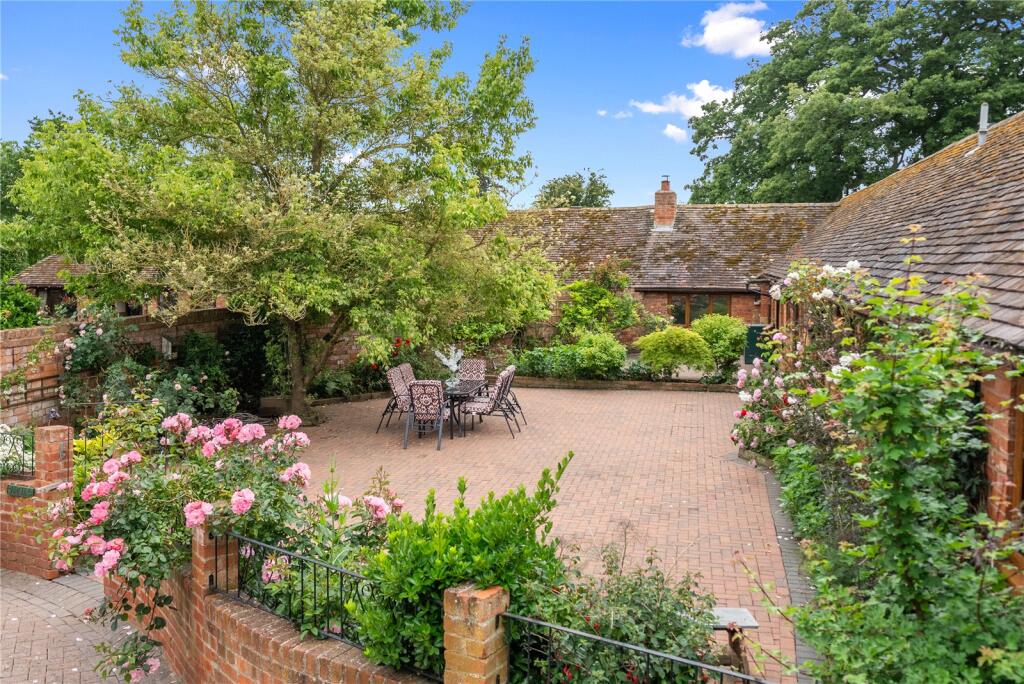 Main image of property: Queenhill, Upton-upon-Severn, Worcester, Worcestershire, WR8