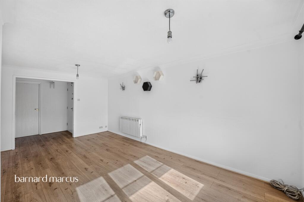 Apartment in London - View 2