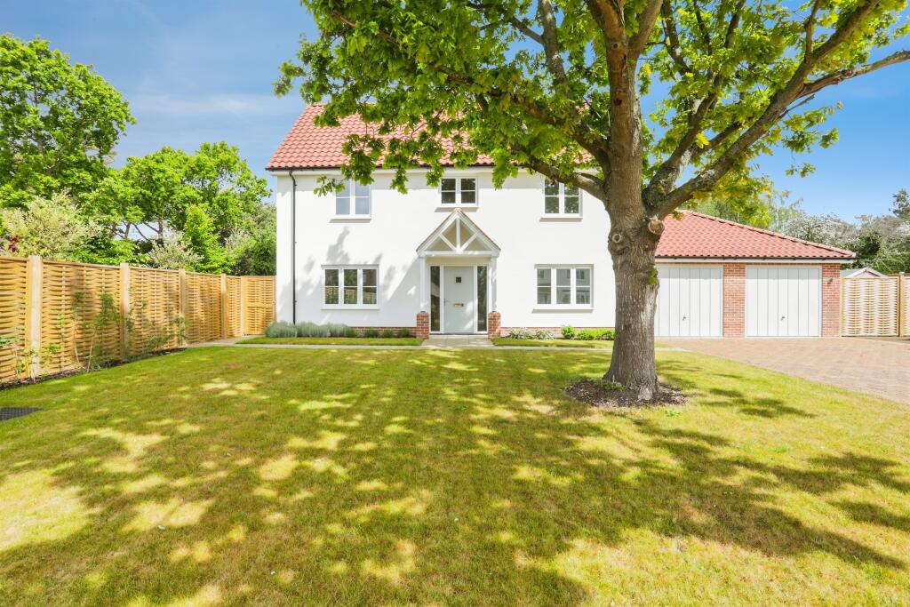 Main image of property: Darsham Road, Westleton, Saxmundham