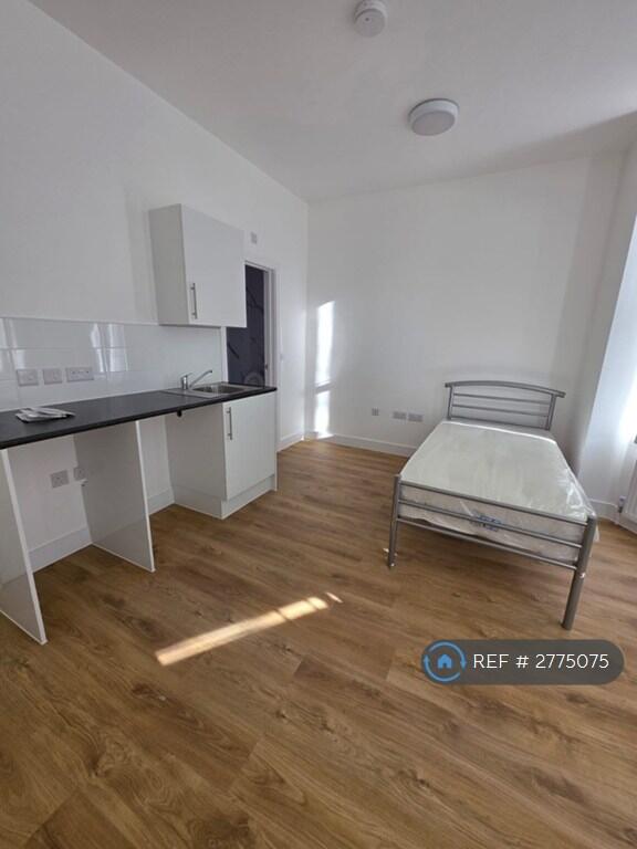1 bedroom flat share for rent