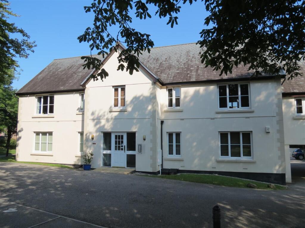 Main image of property: Doublegates, St. Austell