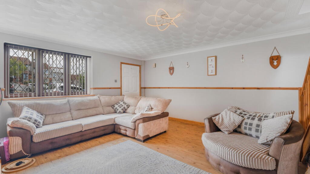 House in Plymouth - View 4