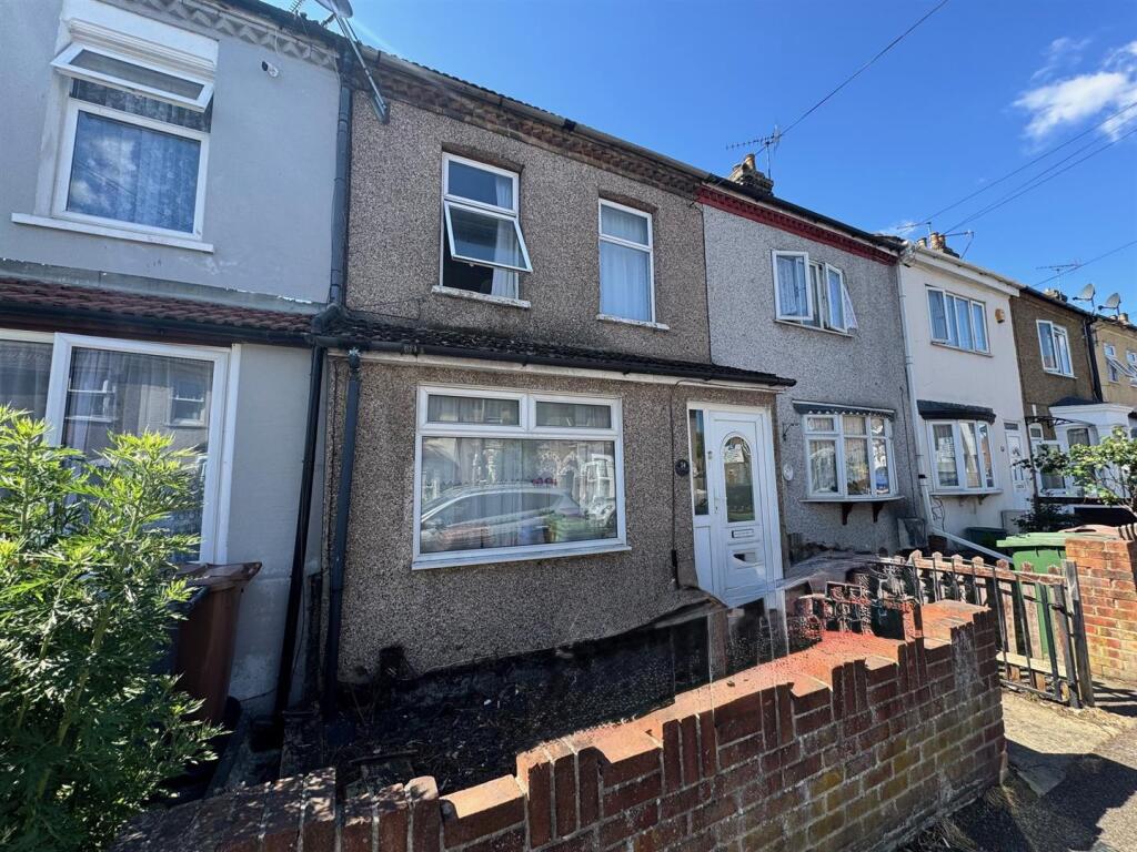 Main image of property: Grove Road, Grays