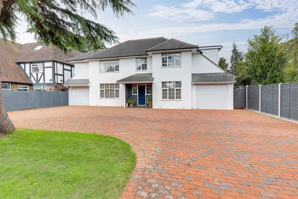 Upper Brighton Road, Charmandean, Worthing, BN14 9HY, Worthing
