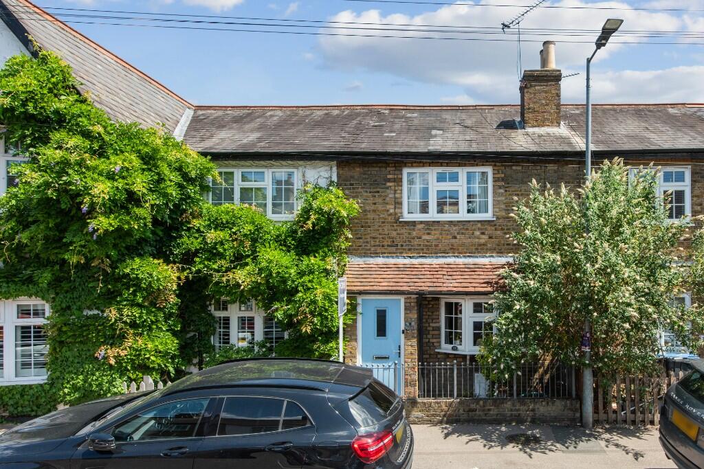 Main image of property: Forest Road, Loughton, Essex, IG10