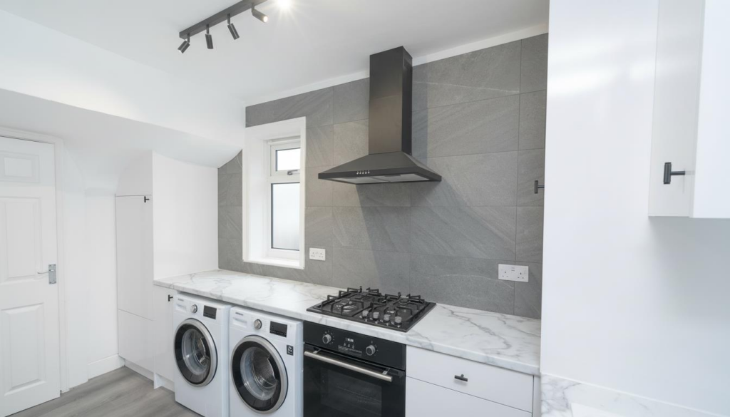 Lea Farm Grove, Kirkstall, Leeds - View 3