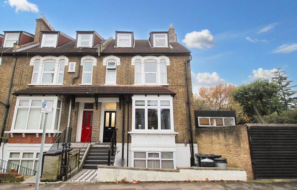 Main image of property: 2B (Basement) Clarendon Road, South Woodford E18 2AW