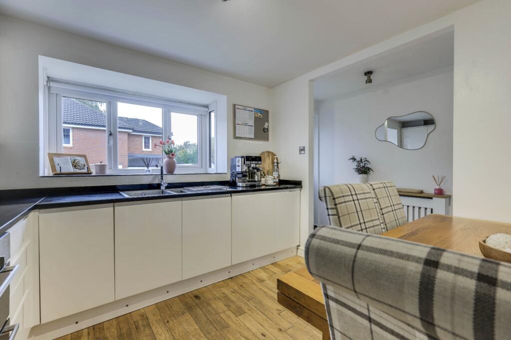 House in Leeds, West Yorkshire - View 4