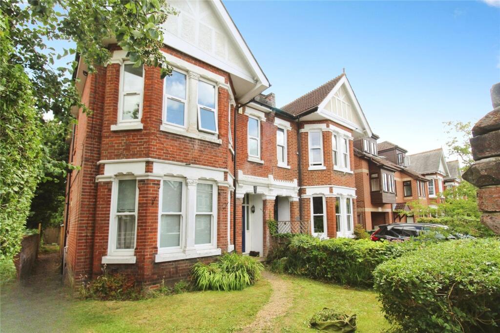 Main image of property: Thornbury Avenue, Southampton, Hampshire, SO15