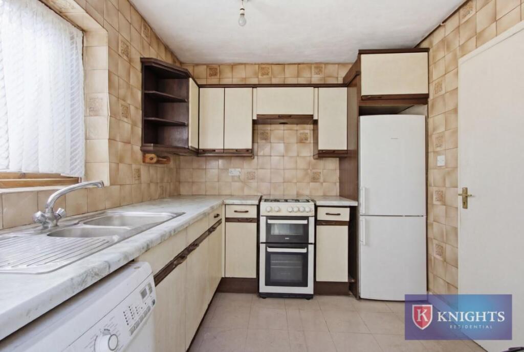 Elsden Road , Bruce Grove, London, N17 - View 6