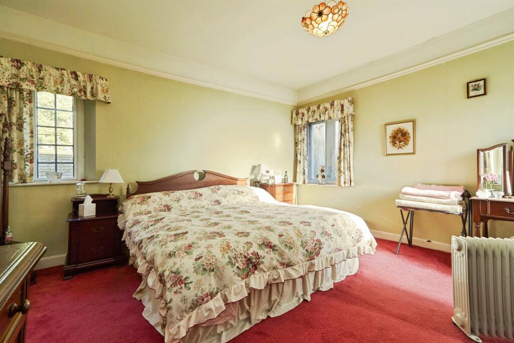 Additional image 23 of Scott Lane, Riddlesden, Keighley