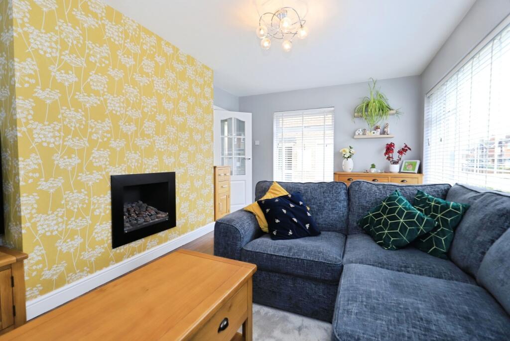 House in South Staffordshire, Codsall - View 2