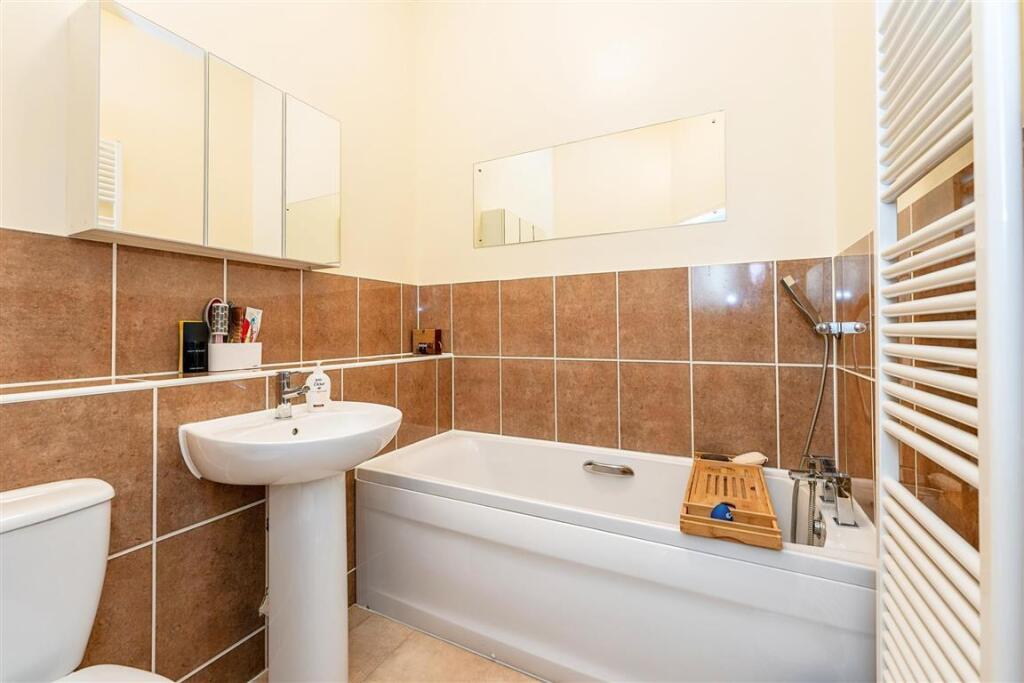 Apartment in Peterborough - More