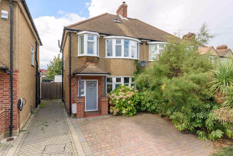 Main image of property: Stuart Avenue, Walton-On-Thames