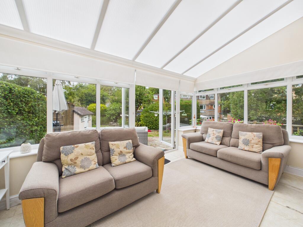 House in Hemel Hempstead - More
