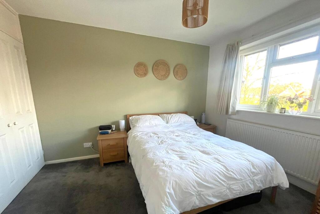 House in Basingstoke and Deane, Chineham - View 4