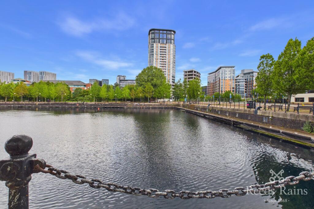 Main image of property: Furness Quay, Salford, M50