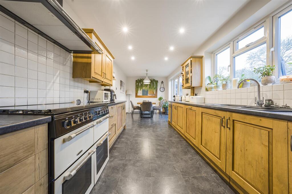House in St Albans, St Stephen - More