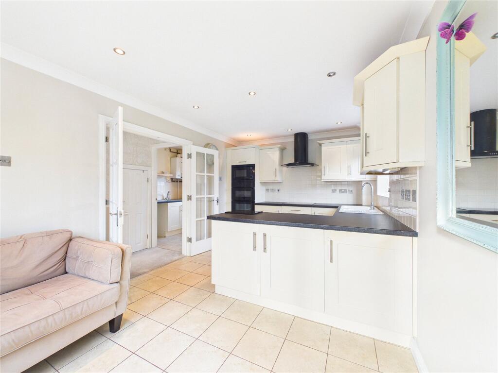 Pear Tree Way, Crowle, Worcester, Worcestershire, WR7 photo 2