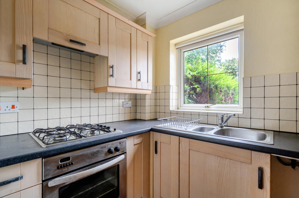 House in Byram, Sutton - View 3