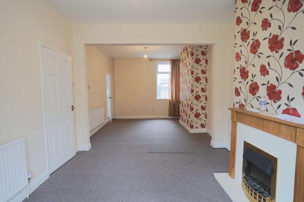 Highfield Avenue, Grimsby, DN32 photo 3