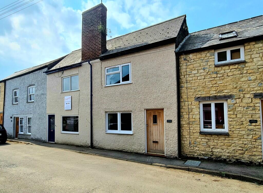 Main image of property: Spartan Cottage, 7 Halls Lane