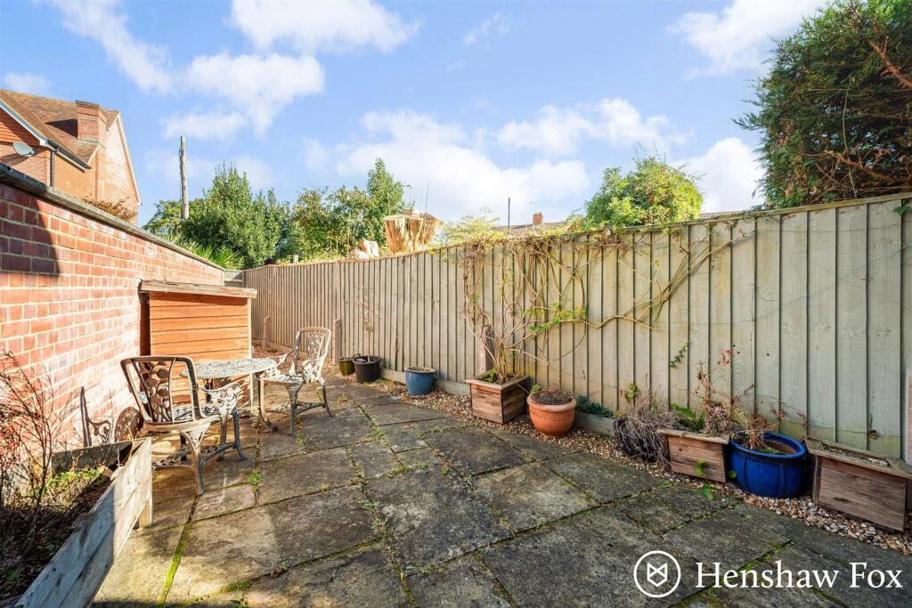 Apartment in Southampton - View 3