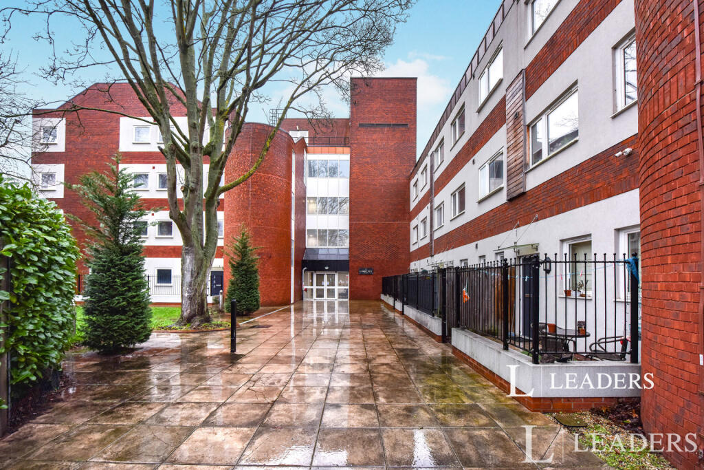 Main image of property: Collingwood Road, Witham, Essex, CM8