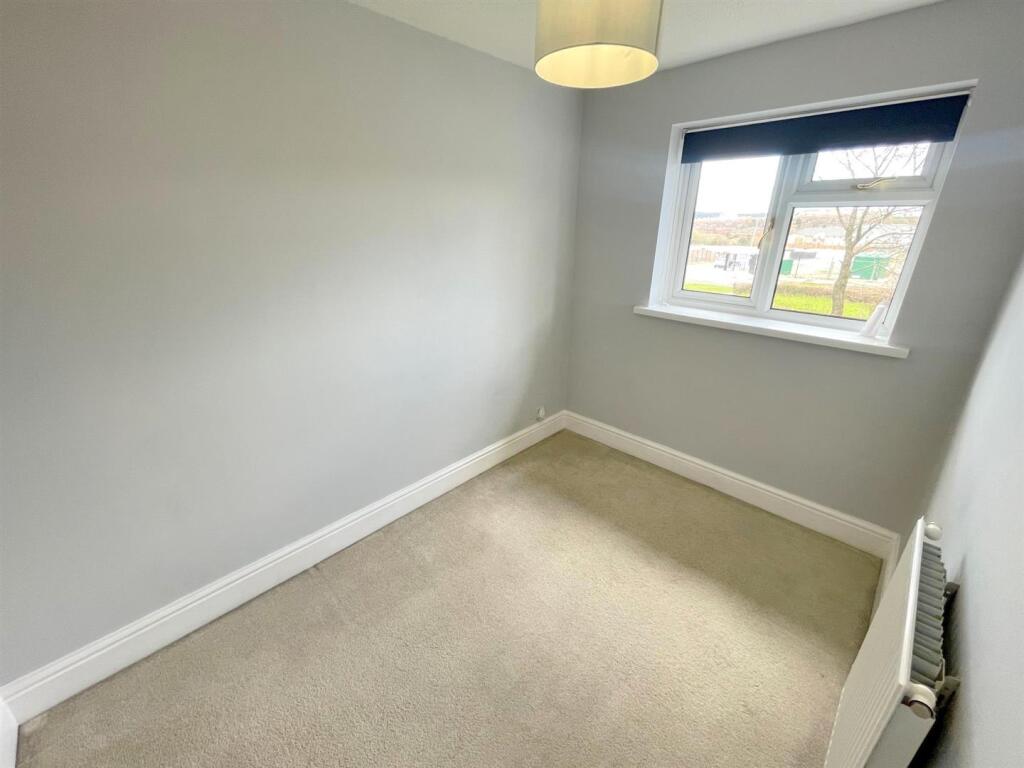 House in Stoke-on-Trent - View 5