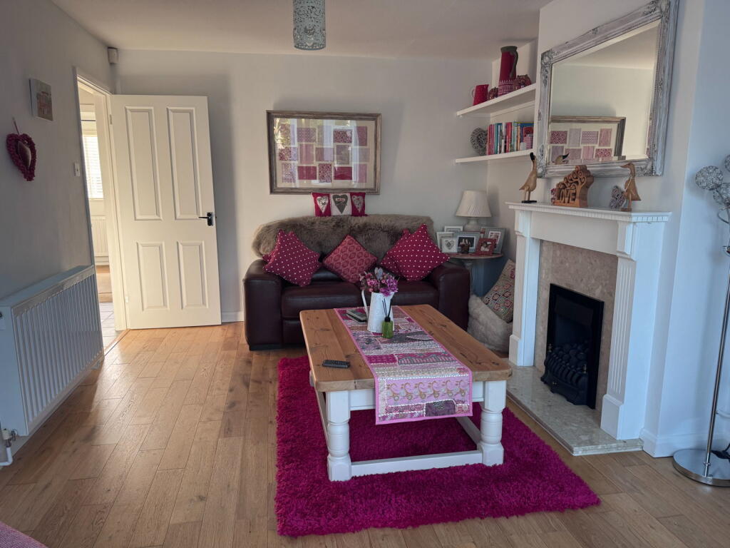 House in Evesham, Hampton - View 4