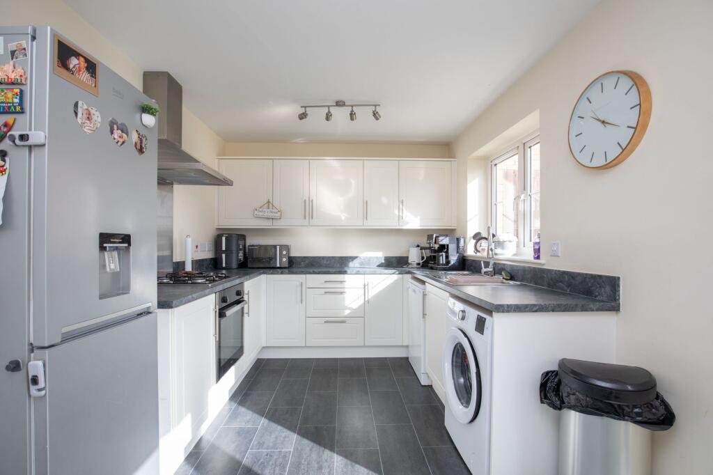 House in Bridgend, Newcastle Higher - View 3
