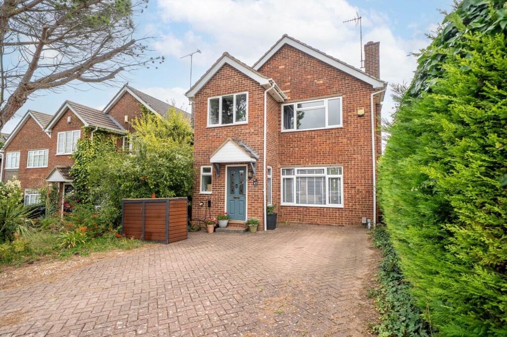 Main image of property: Brierley Close, Dunstable, Bedfordshire, LU6