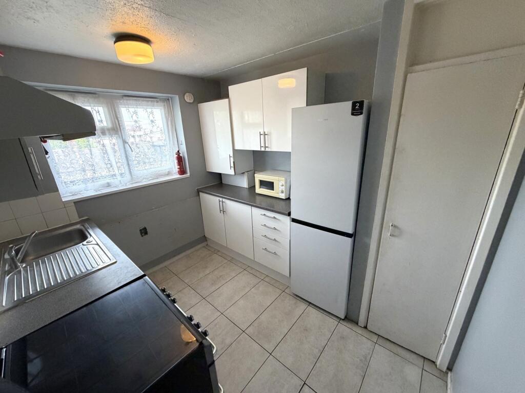 Main image of property: Navarre Road, East Ham, E6